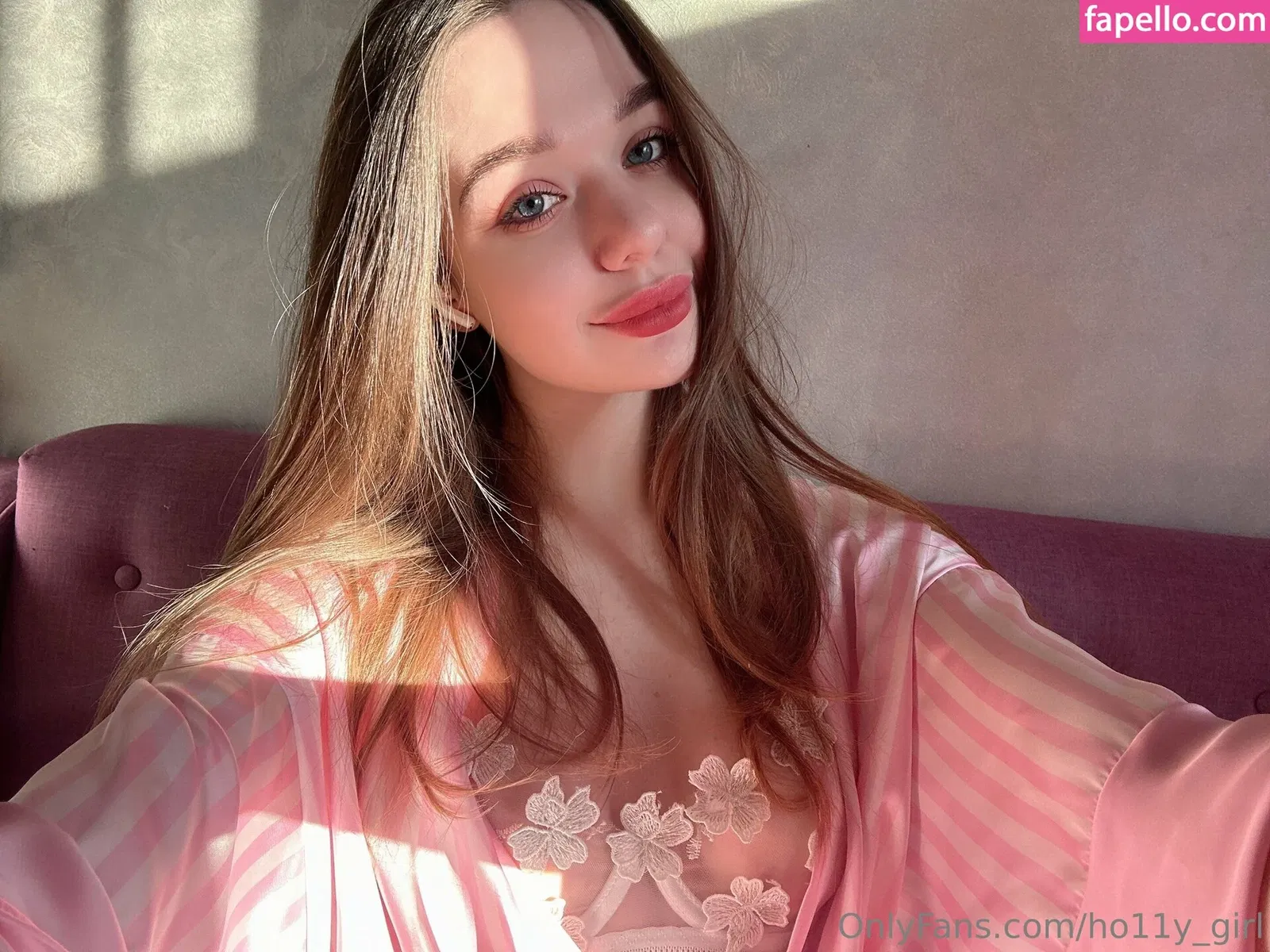 Holly_Bible / heathiemc_ / ho11y_girl Onlyfans Photo Gallery 