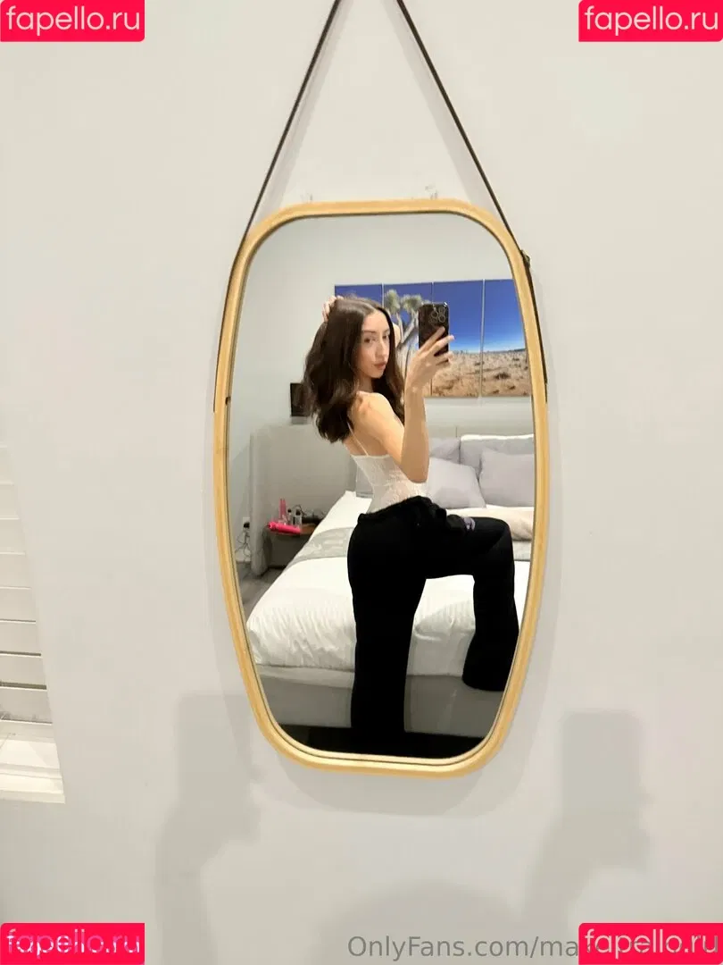 arigabii / arigabiii / makeitraingirl Onlyfans Photo Gallery 