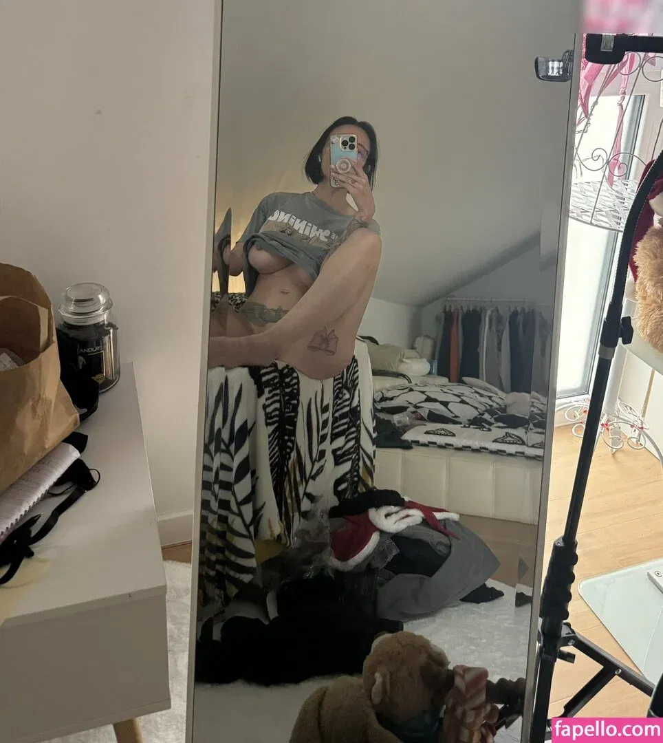 Melia84 Onlyfans Photo Gallery 