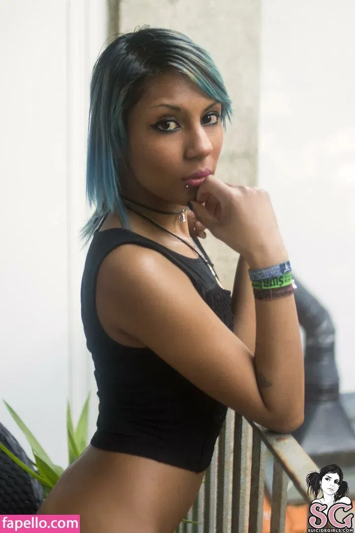 Nasu_ / nassymuxxx Onlyfans Photo Gallery 