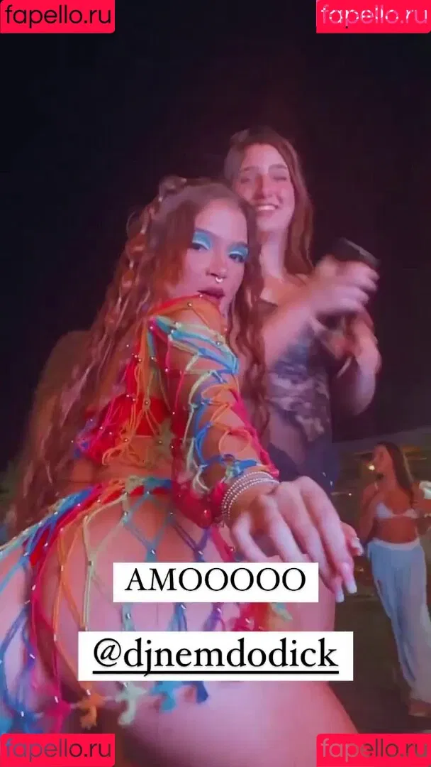 Dezoitou / Mel Maia / mel.maia / melissamelmaia Onlyfans Photo Gallery 