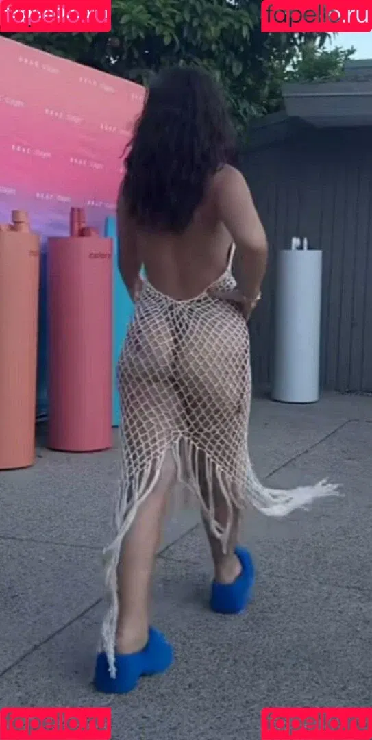 Dezoitou / Mel Maia / mel.maia / melissamelmaia Onlyfans Photo Gallery 
