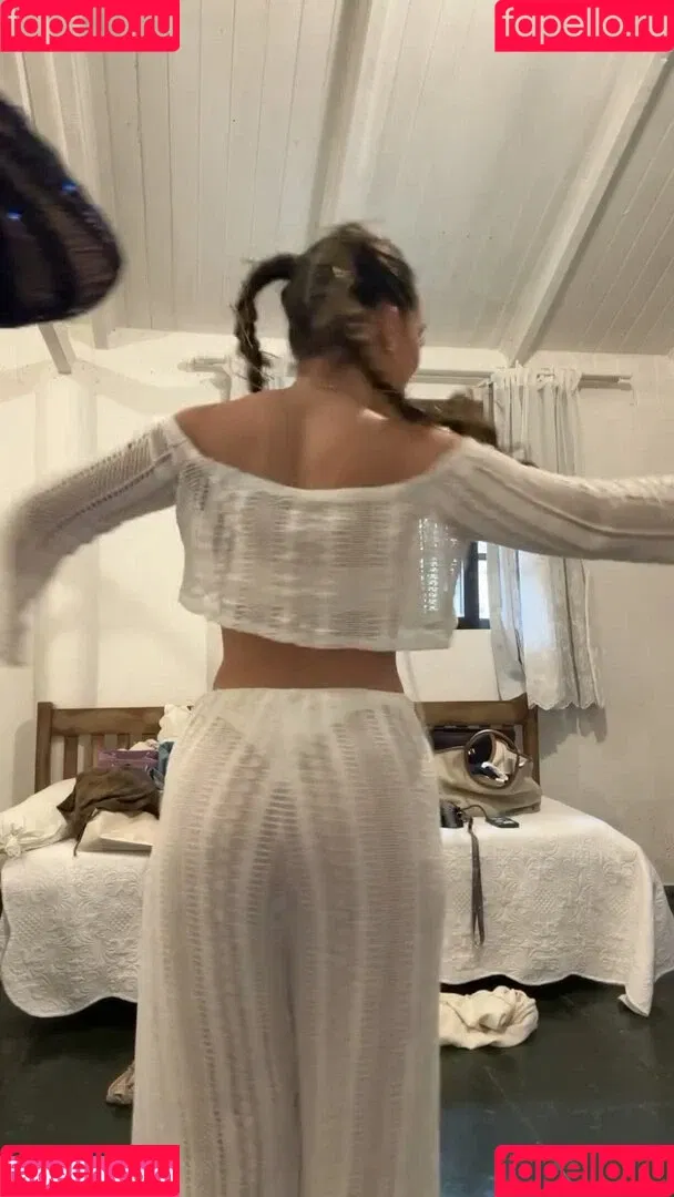 Dezoitou / Mel Maia / mel.maia / melissamelmaia Onlyfans Photo Gallery 