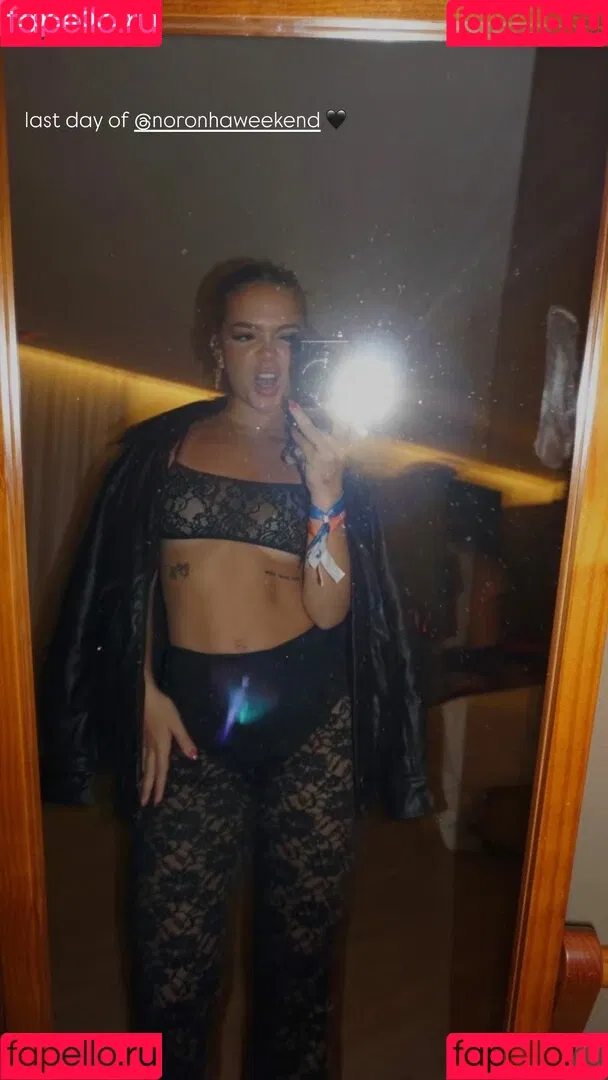 Dezoitou / Mel Maia / mel.maia / melissamelmaia Onlyfans Photo Gallery 
