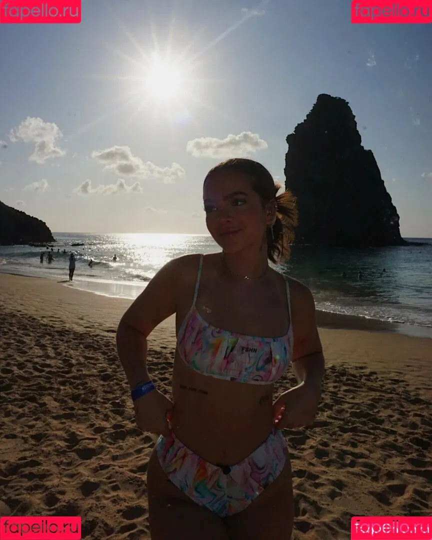 Dezoitou / Mel Maia / mel.maia / melissamelmaia Onlyfans Photo Gallery 
