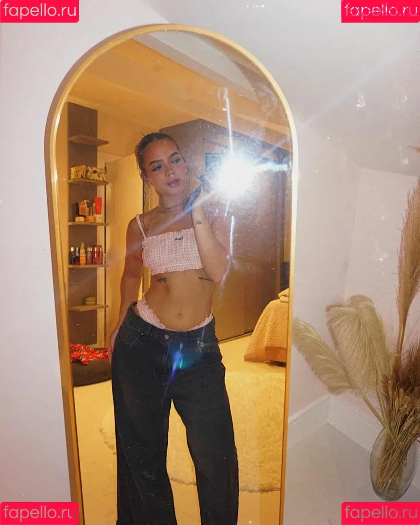 Dezoitou / Mel Maia / mel.maia / melissamelmaia Onlyfans Photo Gallery 