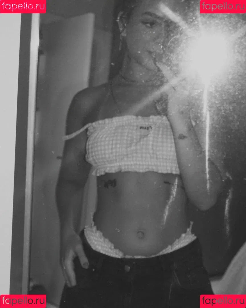 Dezoitou / Mel Maia / mel.maia / melissamelmaia Onlyfans Photo Gallery 