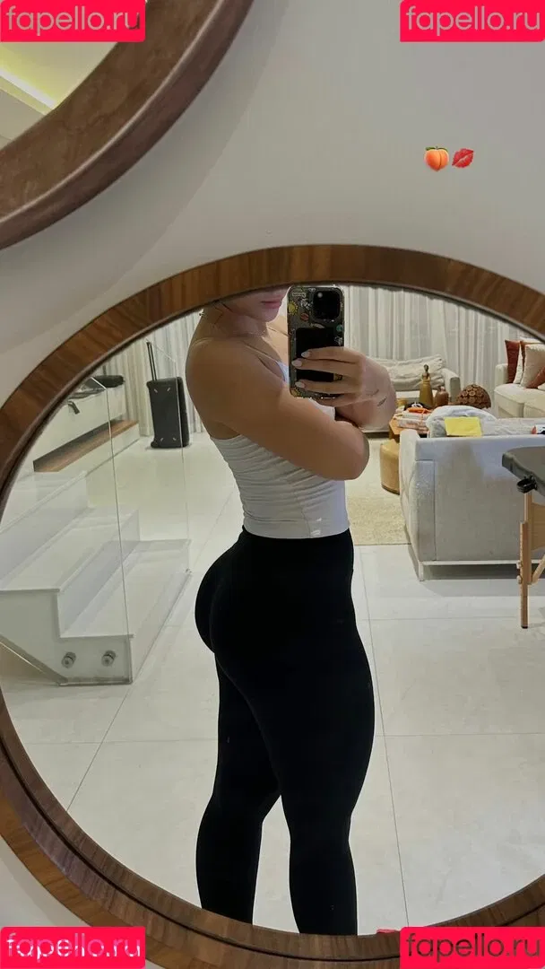 Dezoitou / Mel Maia / mel.maia / melissamelmaia Onlyfans Photo Gallery 