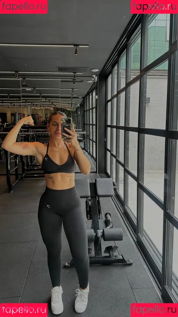 Dezoitou / Mel Maia / mel.maia / melissamelmaia Onlyfans Photo Gallery 