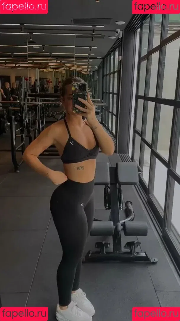 Dezoitou / Mel Maia / mel.maia / melissamelmaia Onlyfans Photo Gallery 