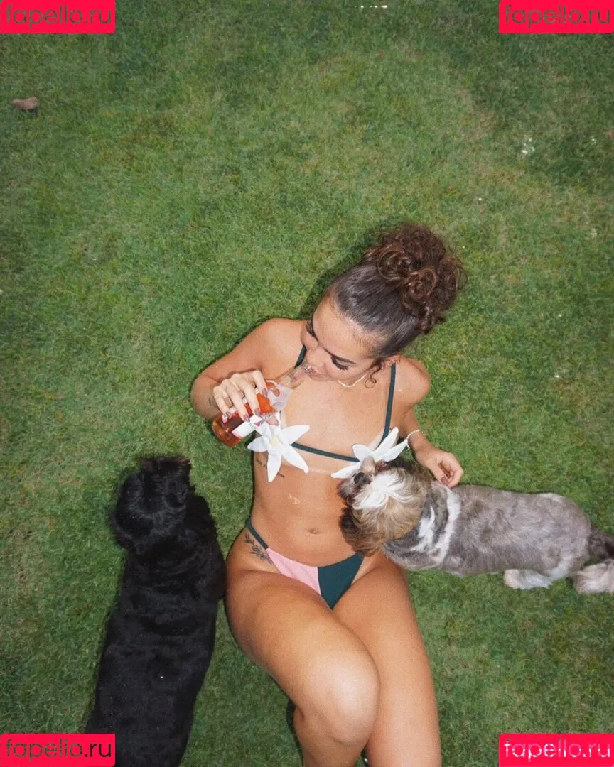 Dezoitou / Mel Maia / mel.maia / melissamelmaia Onlyfans Photo Gallery 