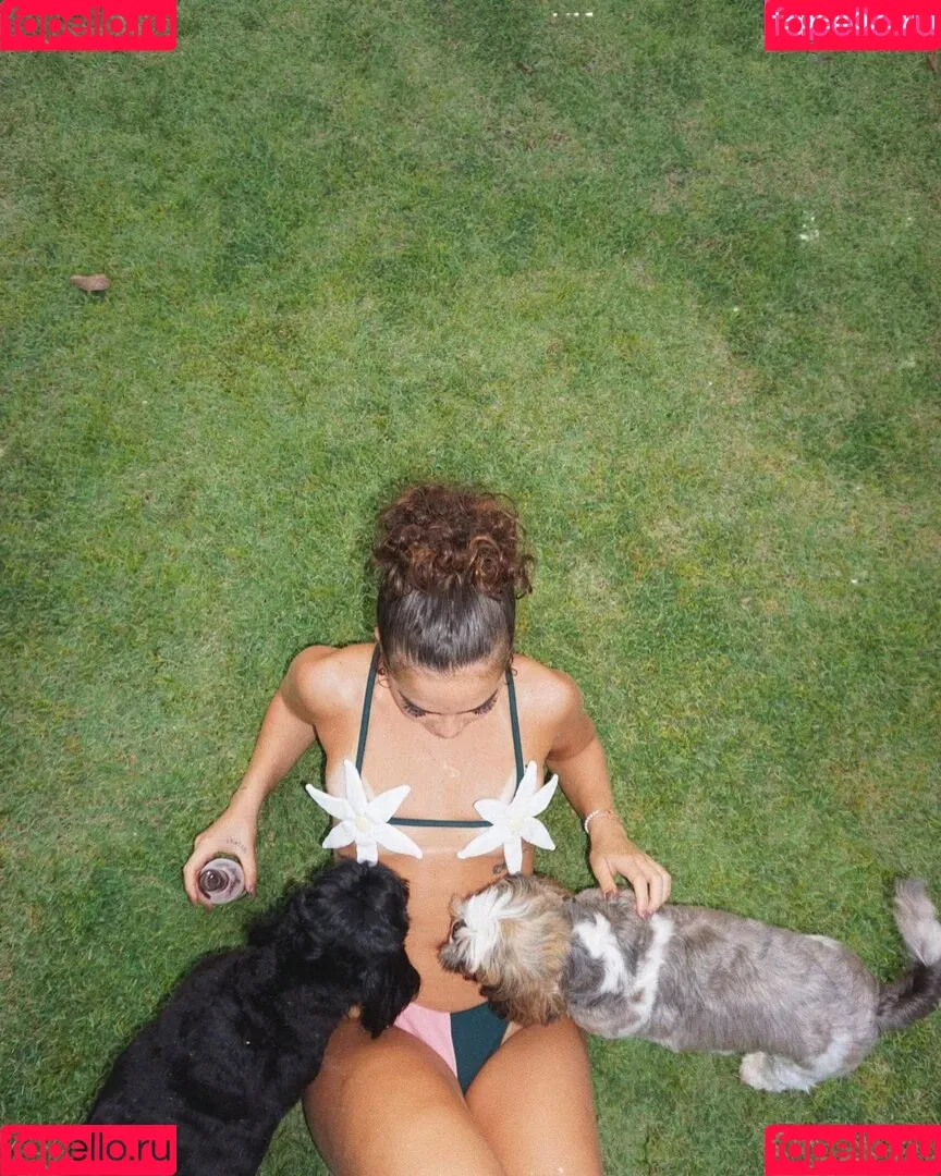 Dezoitou / Mel Maia / mel.maia / melissamelmaia Onlyfans Photo Gallery 