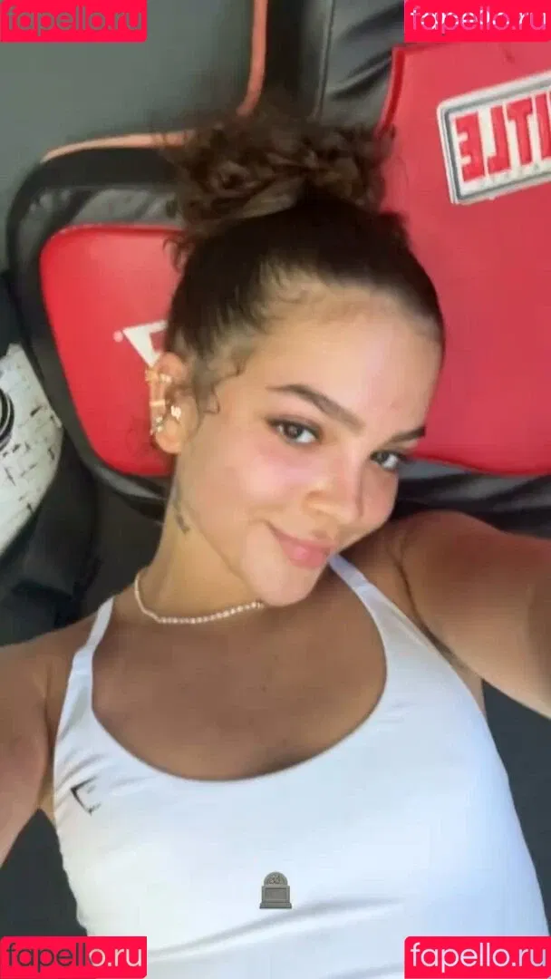 Dezoitou / Mel Maia / mel.maia / melissamelmaia Onlyfans Photo Gallery 