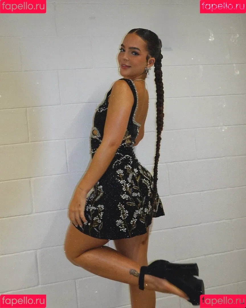 Dezoitou / Mel Maia / mel.maia / melissamelmaia Onlyfans Photo Gallery 