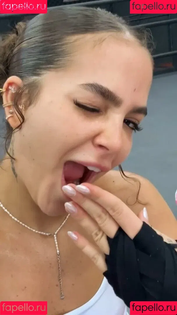 Dezoitou / Mel Maia / mel.maia / melissamelmaia Onlyfans Photo Gallery 