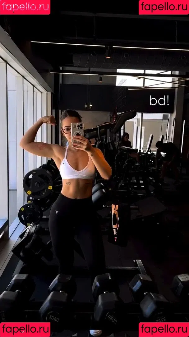 Dezoitou / Mel Maia / mel.maia / melissamelmaia Onlyfans Photo Gallery 