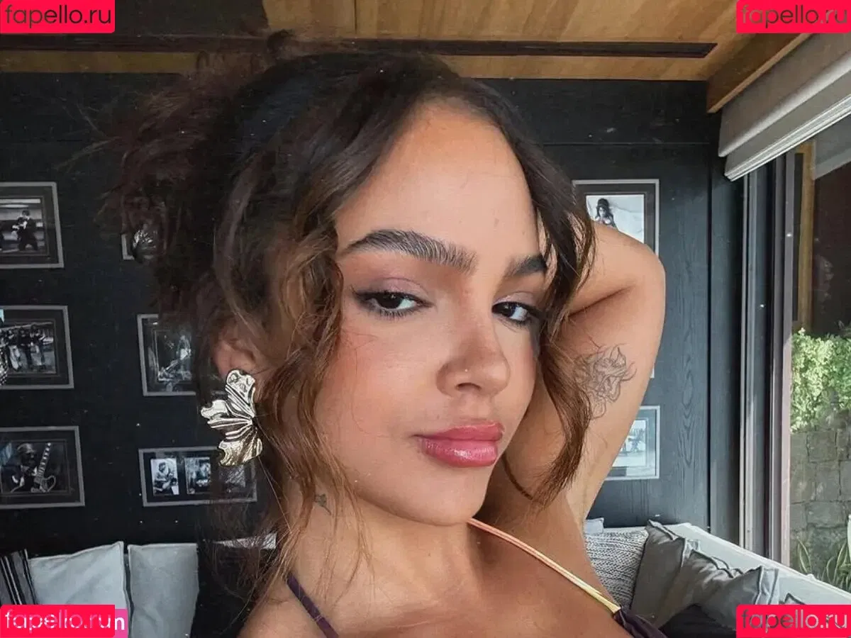 Dezoitou / Mel Maia / mel.maia / melissamelmaia Onlyfans Photo Gallery 