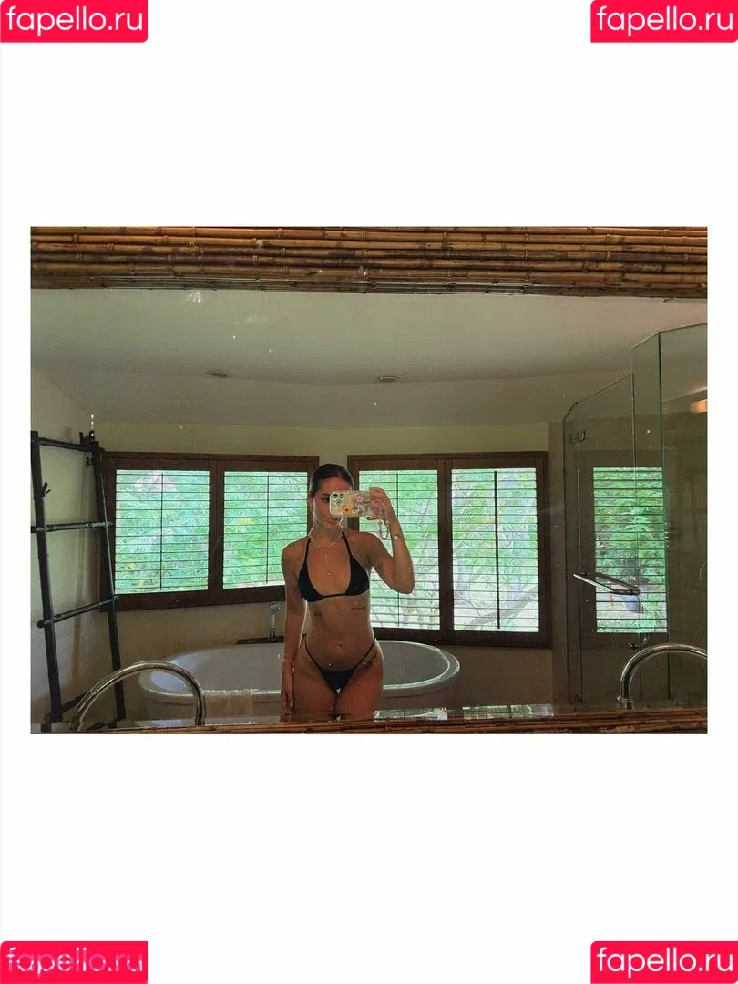 Dezoitou / Mel Maia / mel.maia / melissamelmaia Onlyfans Photo Gallery 