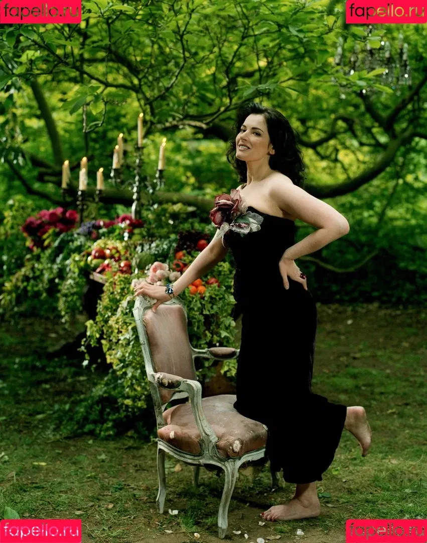 Nigella Lawson / nigellalawson Onlyfans Photo Gallery 