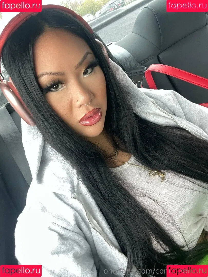 Connperignon / notconnieperignon Onlyfans Photo Gallery 