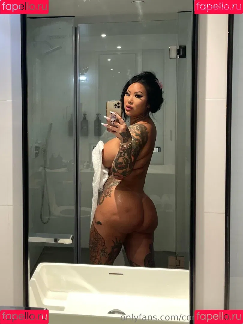 Connperignon / notconnieperignon Onlyfans Photo Gallery 