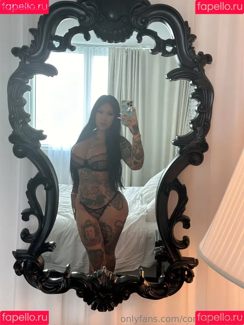 Connperignon / notconnieperignon Onlyfans Photo Gallery 
