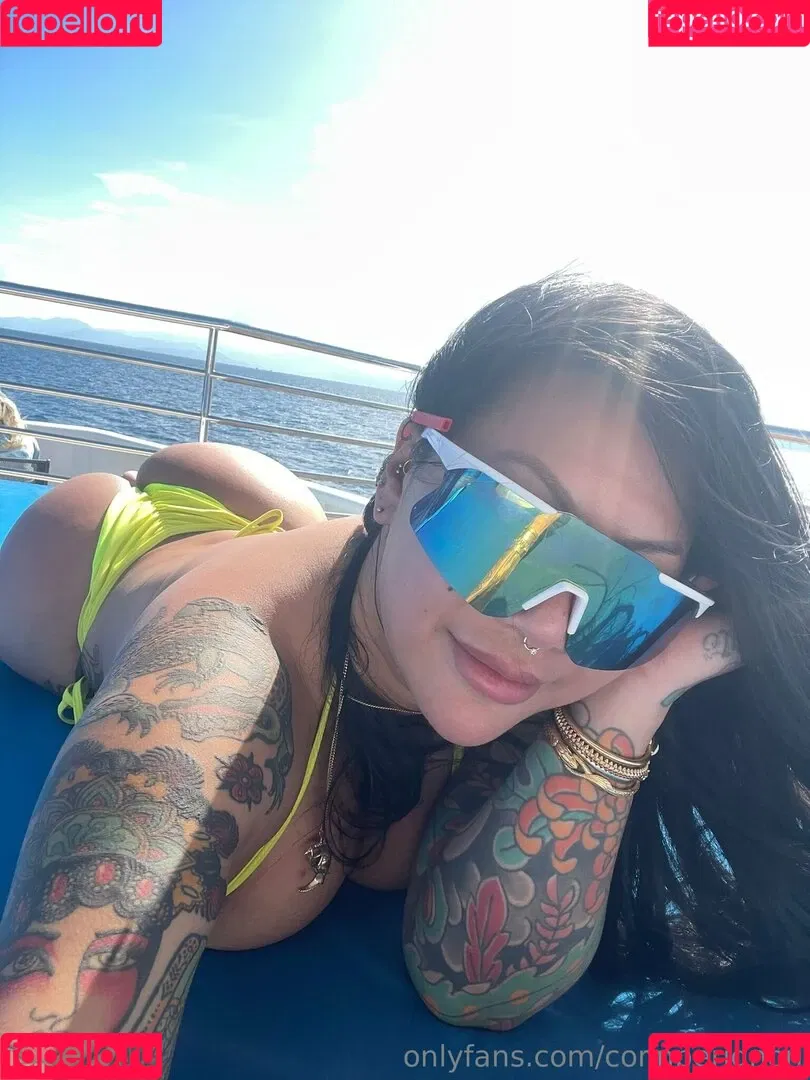 Connperignon / notconnieperignon Onlyfans Photo Gallery 