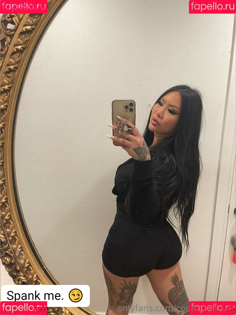 Connperignon / notconnieperignon Onlyfans Photo Gallery 