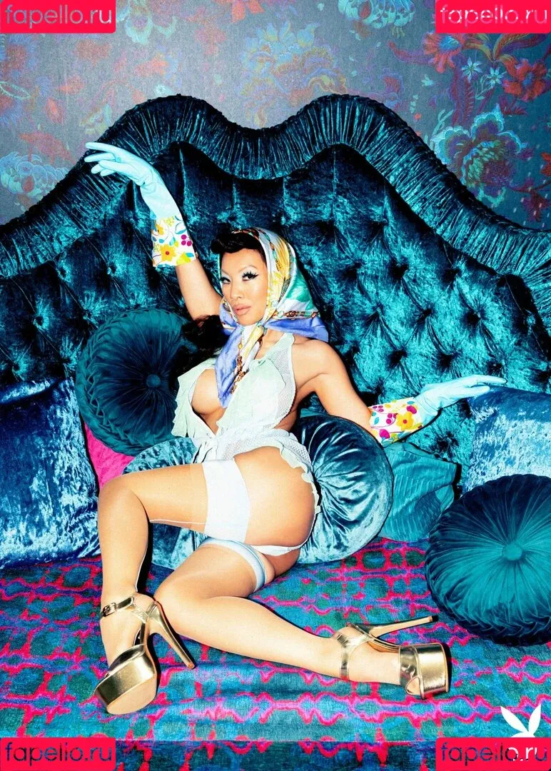 Asa Akira / asaakira / asahole Onlyfans Photo Gallery 