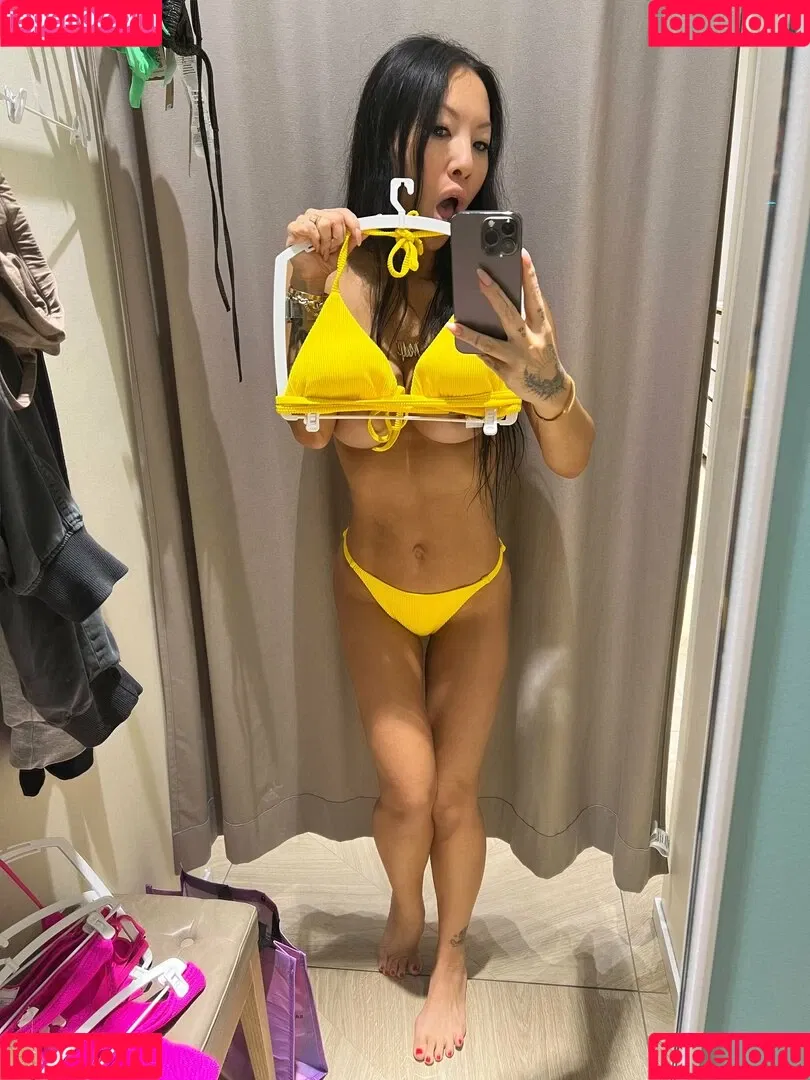 Asa Akira / asaakira / asahole Onlyfans Photo Gallery 