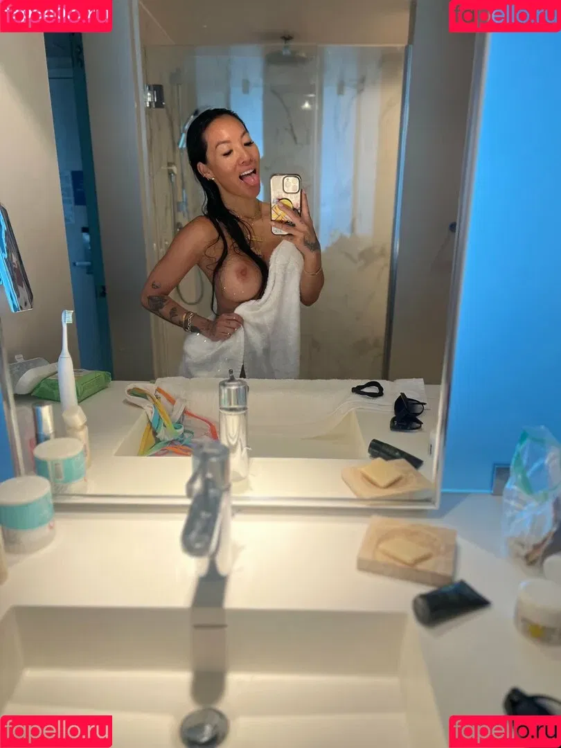 Asa Akira / asaakira / asahole Onlyfans Photo Gallery 