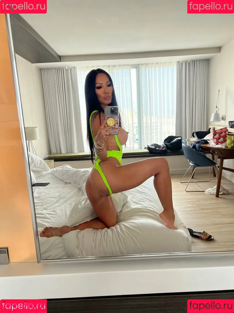 Asa Akira / asaakira / asahole Onlyfans Photo Gallery 
