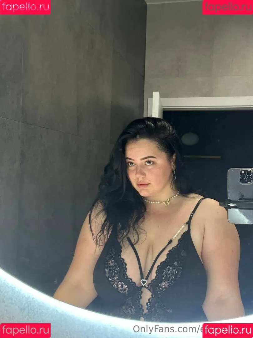 elizza.beth / taylarelizzabeth Onlyfans Photo Gallery 
