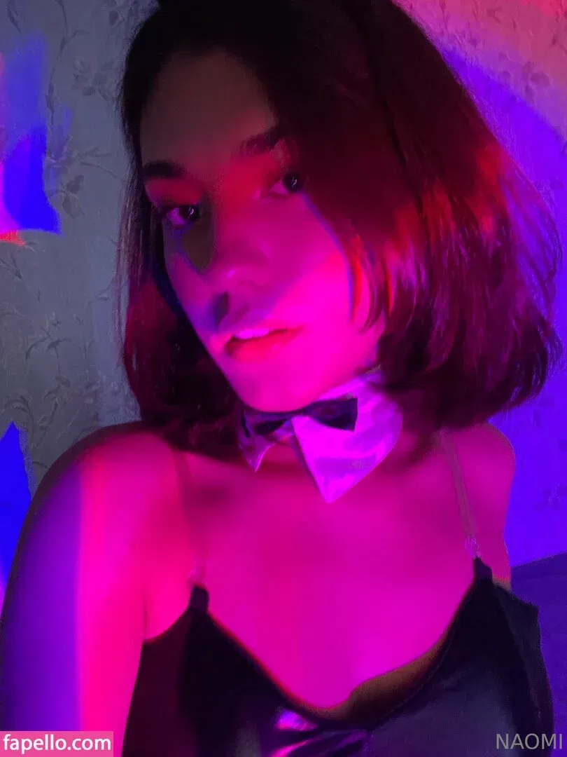 naomi_secrets / naomifoxsecret Onlyfans Photo Gallery 