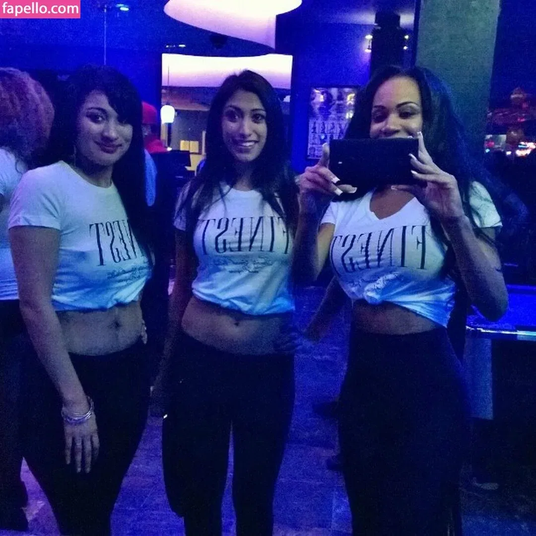 Tayna Renee / modeltanyarenee Onlyfans Photo Gallery 