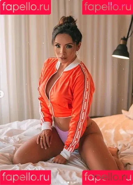 Carol Nakamura / carol_nakamura Onlyfans Photo Gallery 