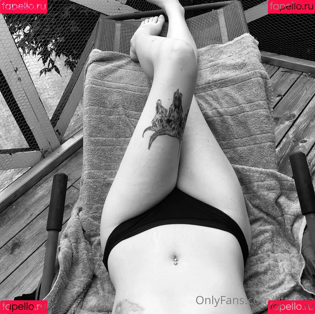 So__lena / so.lenaa Onlyfans Photo Gallery 