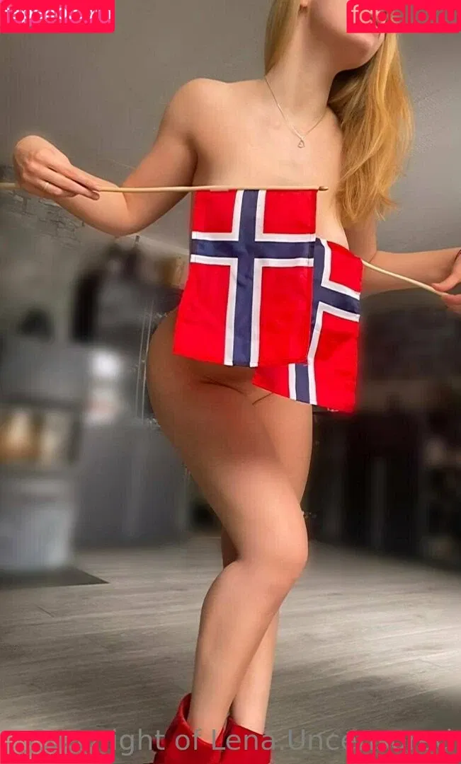 So__lena / so.lenaa Onlyfans Photo Gallery 