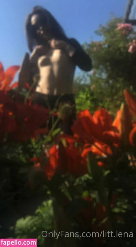 So__lena / so.lenaa Onlyfans Photo Gallery 