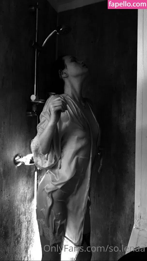 So__lena / so.lenaa Onlyfans Photo Gallery 
