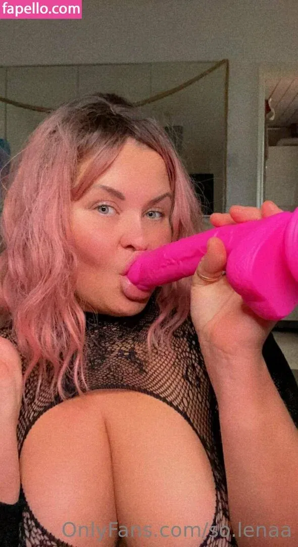 So__lena / so.lenaa Onlyfans Photo Gallery 