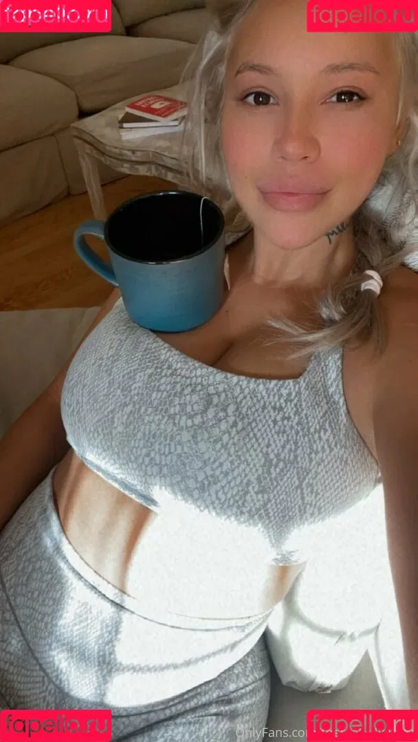 kyliepageofficial / therealkyliepage Onlyfans Photo Gallery 