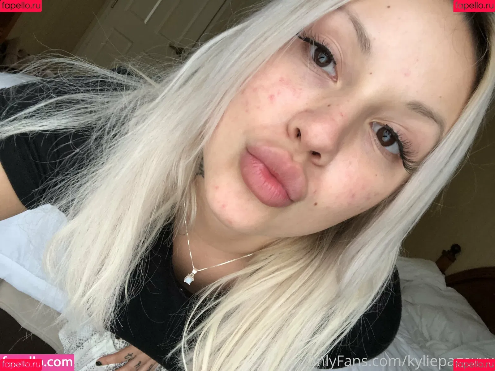 kyliepageofficial / therealkyliepage Onlyfans Photo Gallery 
