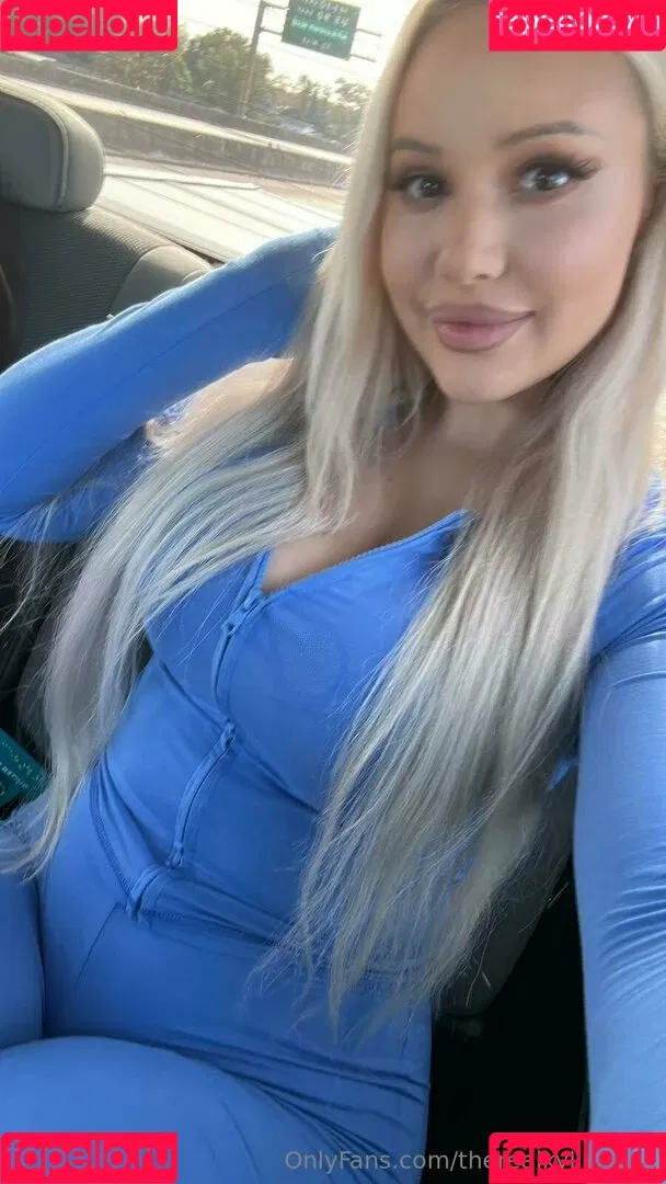 kyliepageofficial / therealkyliepage Onlyfans Photo Gallery 