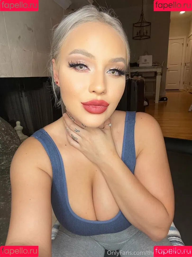 kyliepageofficial / therealkyliepage Onlyfans Photo Gallery 