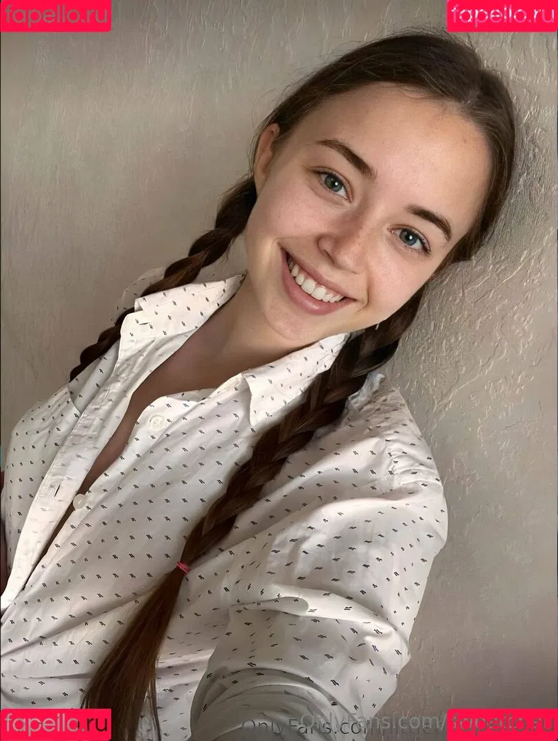 cherrylismm / sweetcher Onlyfans Photo Gallery 