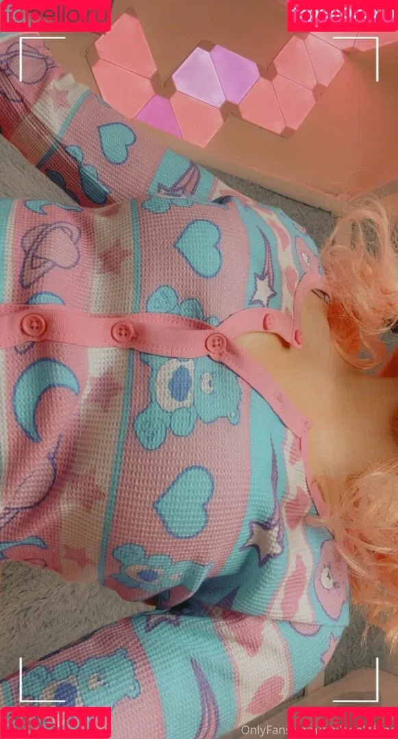 belle.delphine / belledelphine Onlyfans Photo Gallery 