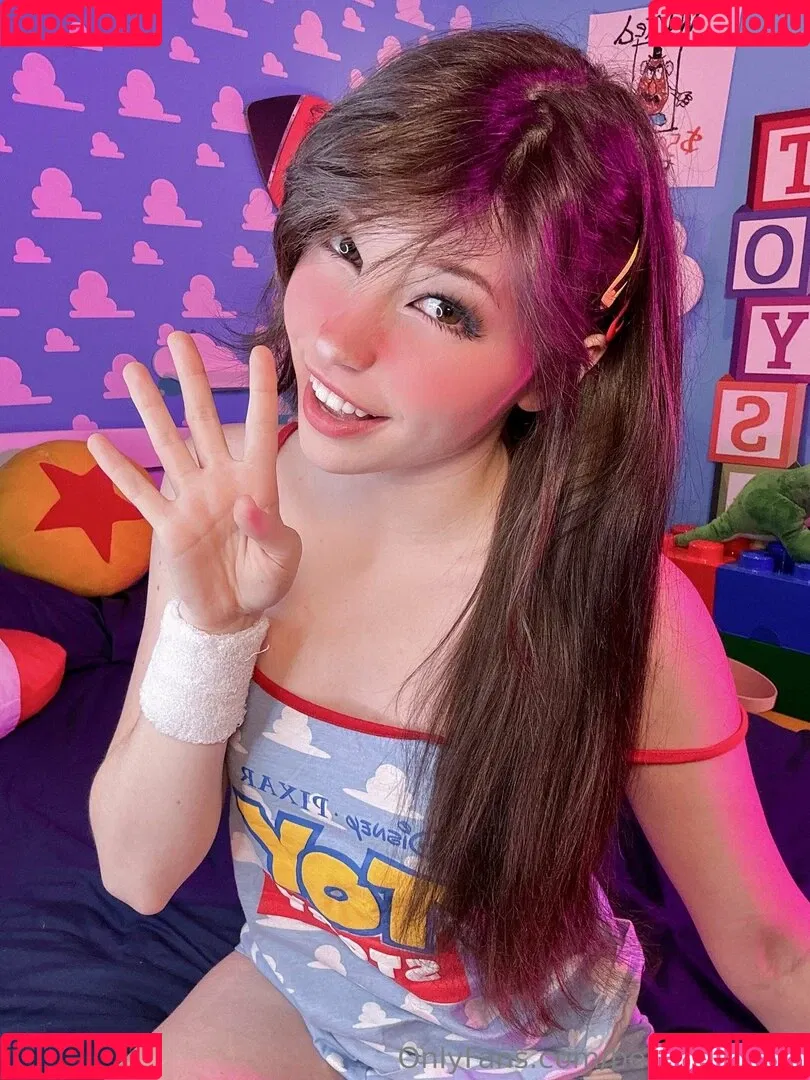 belle.delphine / belledelphine Onlyfans Photo Gallery 