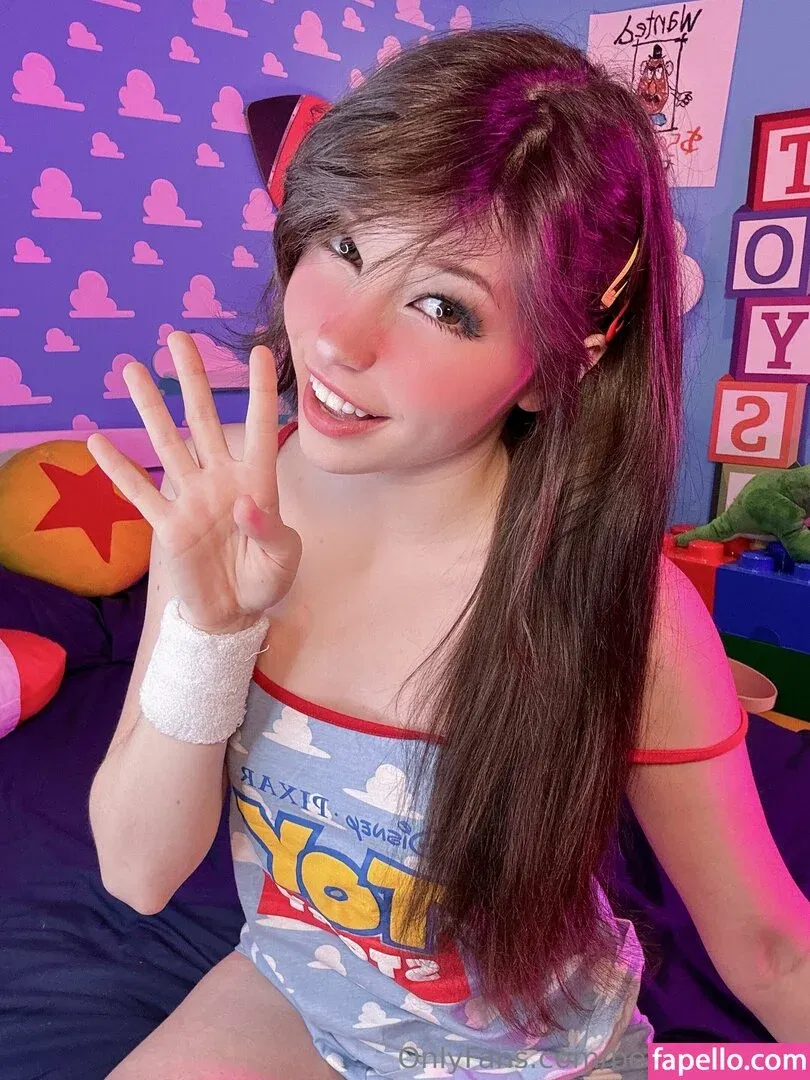 belle.delphine / belledelphine Onlyfans Photo Gallery 