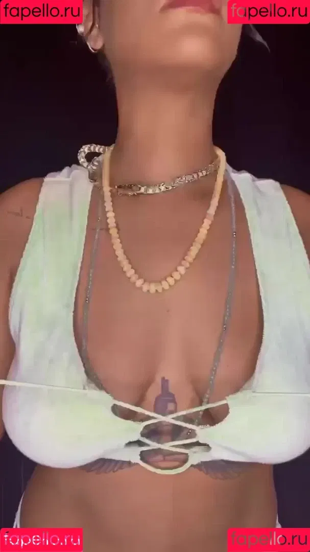 Rihanna / badgalriri Onlyfans Photo Gallery 